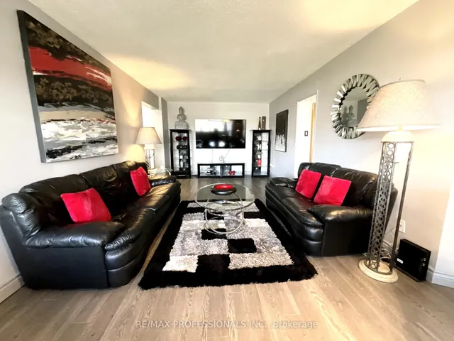 Additional image 12 of 551 The West Mall N/A Unit 1622