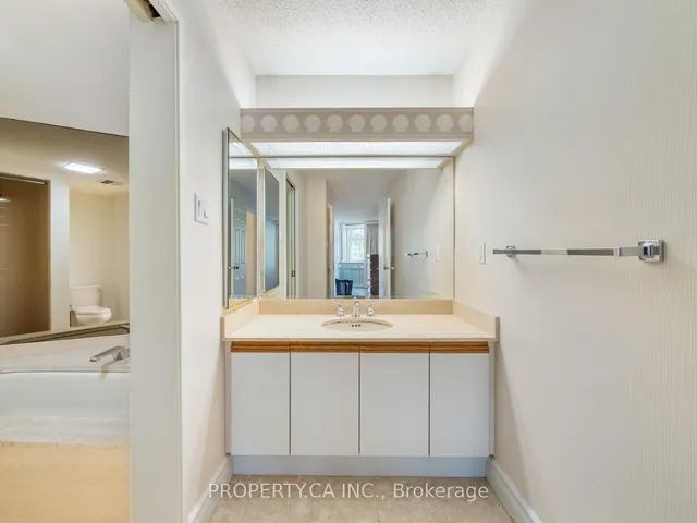 Additional image 33 of 2010 Islington Ave Unit 304