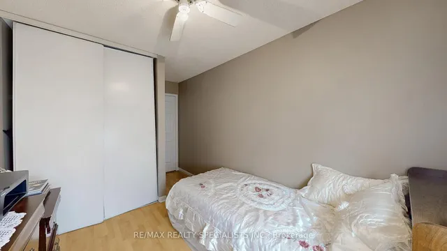 Additional image 20 of 2 Clay Brick Crt Unit 19