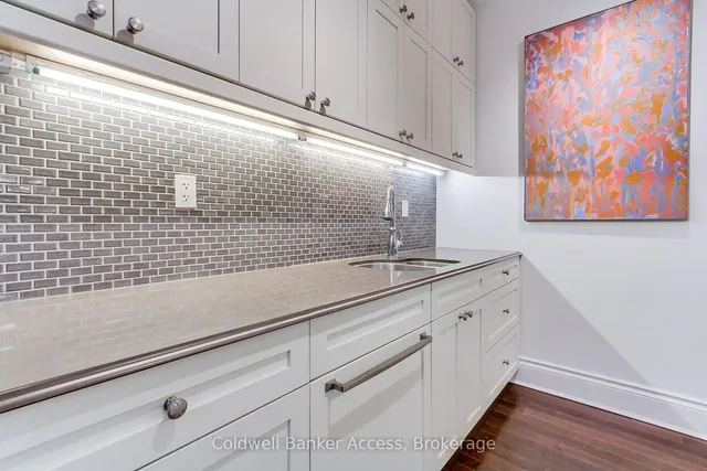 Additional image 23 of 22 Leader Lane Unit 433