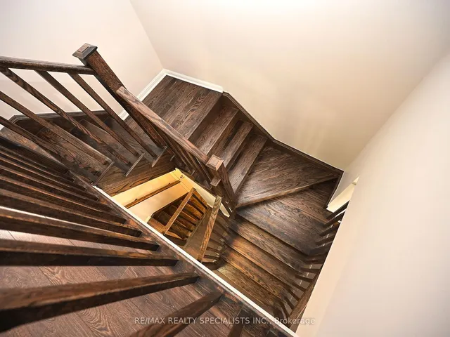 Additional image 50 of 82 Suitor Crt