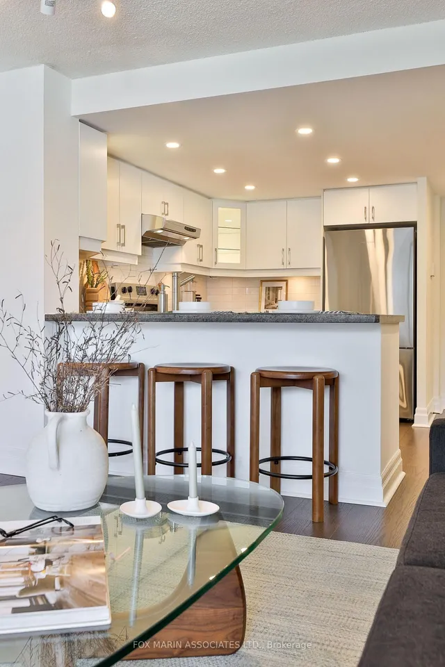 Additional image 23 of 701 King St Unit 1013