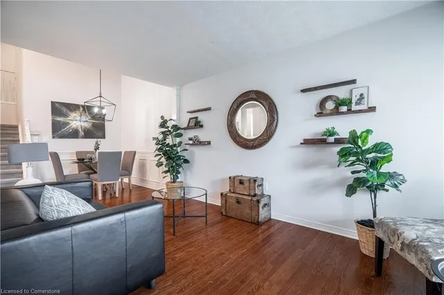 Additional image 4 of 304 Acadia Dr