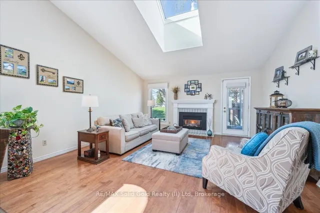 Additional image 8 of 5 Quinte Cres