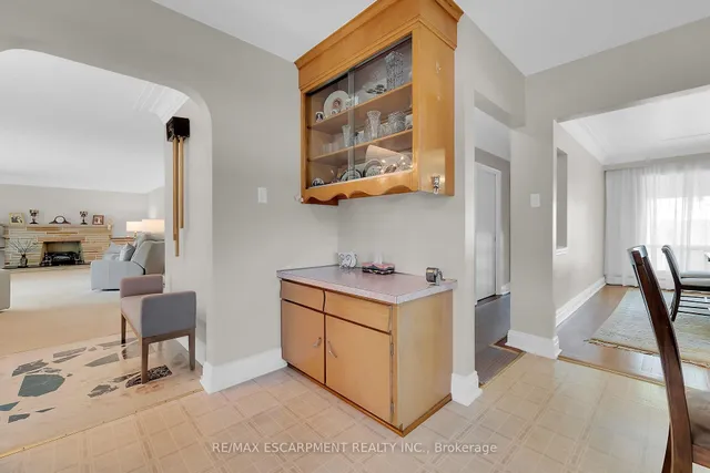 Additional image 11 of 45 James Ave