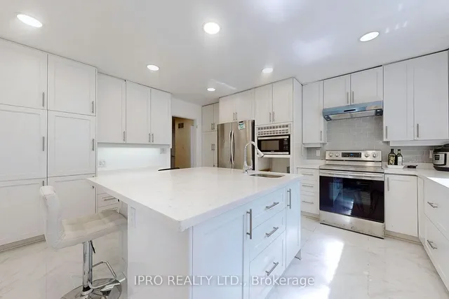 Additional image 11 of 17 Clearcrest Ave