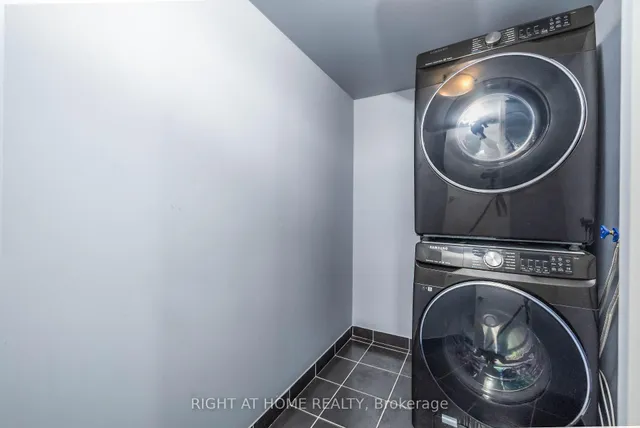 Additional image 29 of 125 Village Green Sq Unit 3703