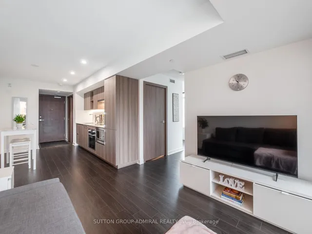 Additional image 9 of 19 Bathurst St Unit 706