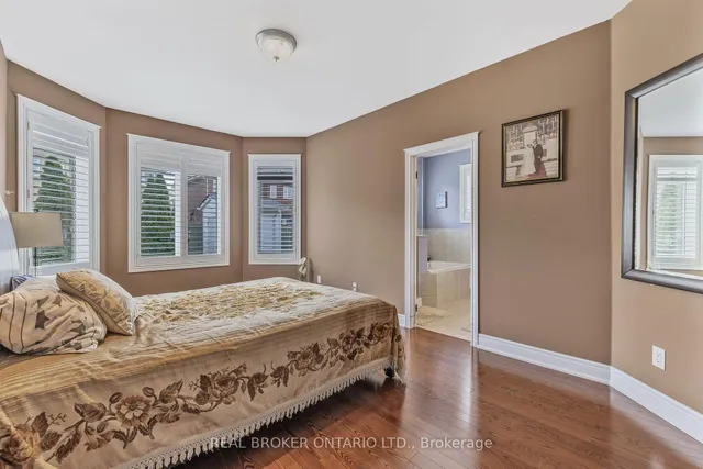 Additional image 32 of 28 Hampton Springs Dr