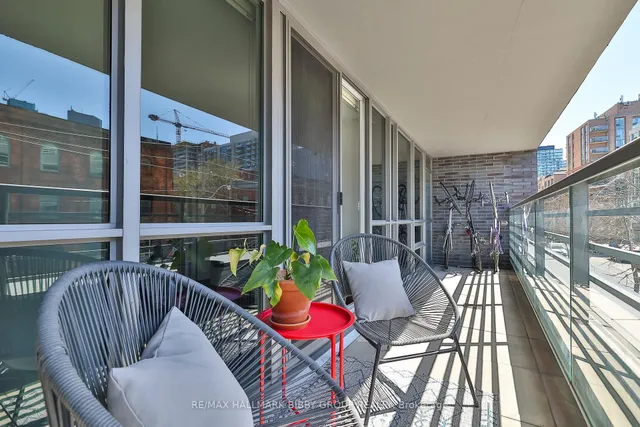 Additional image 29 of 320 Richmond St Unit 209