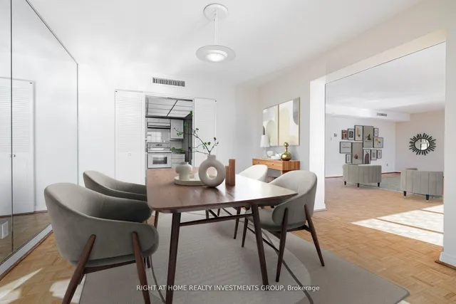 Additional image 8 of 65 Harbour Sq Unit 1910