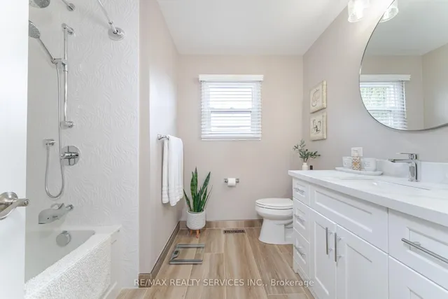 Additional image 36 of 41 Christie Dr