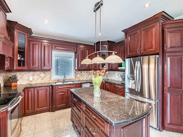 Additional image 14 of 30 Haliburton Ave