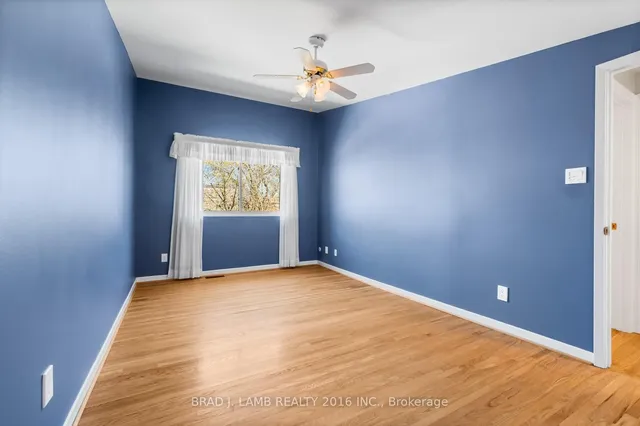 Additional image 15 of 70 Castlebury Cres Unit 8