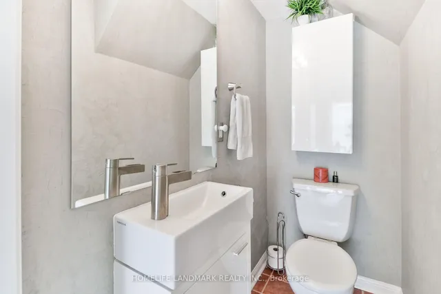 Additional image 25 of 26 Laidlaw St Unit 1521