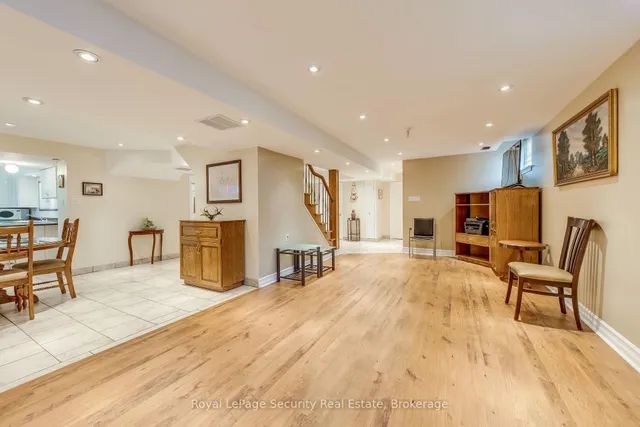 Additional image 38 of 32 Odeon St