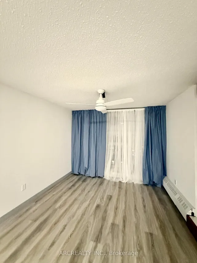 Additional image 18 of 4673 Jane St Unit 1007