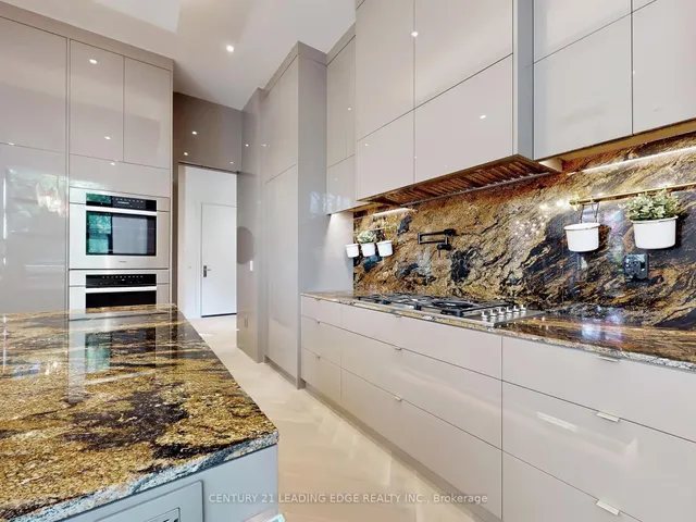 Additional image 22 of 8 Balding Crt