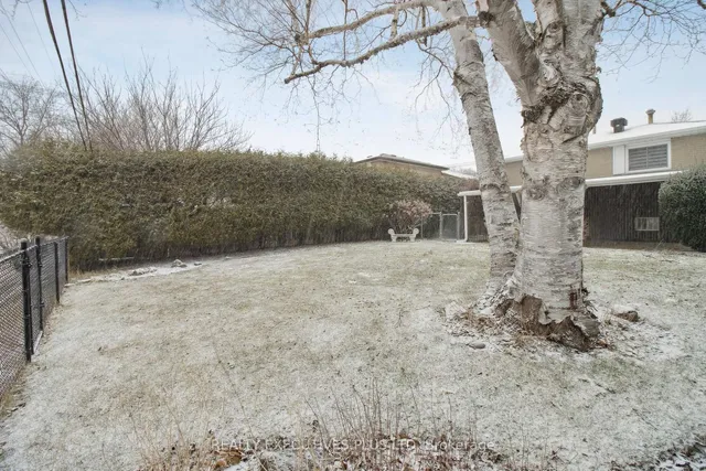 Additional image 34 of 61 Mercury Rd