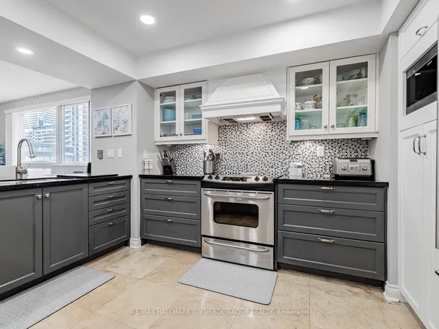 Additional image 11 of 7 Broadway Ave Unit 302