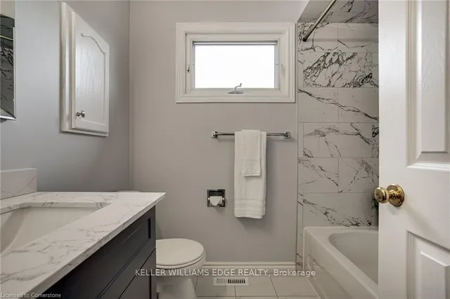 Additional image 17 of 2233 Towne Blvd