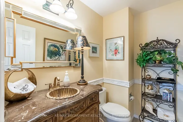 Additional image 14 of 1508 UPPER MIDDLE Rd Unit 6