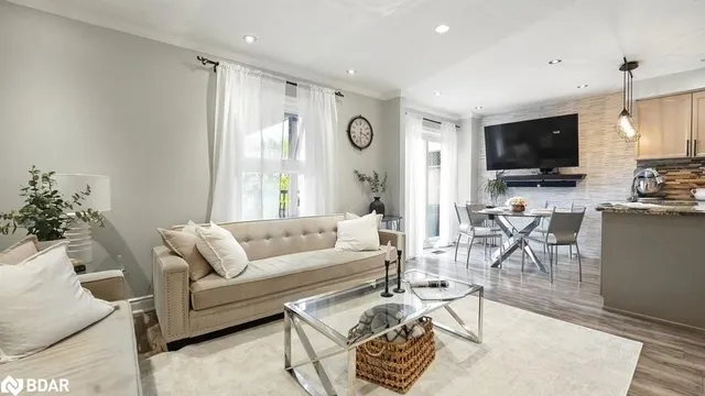 Additional image 9 of 599 Ashprior Ave