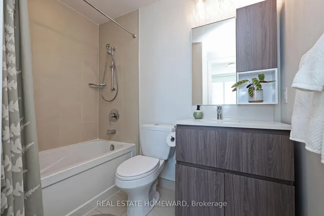 Additional image 21 of 36 Park Lawn Ave Unit 810