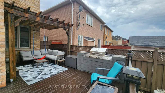 Additional image 32 of 74 Long Meadow Dr