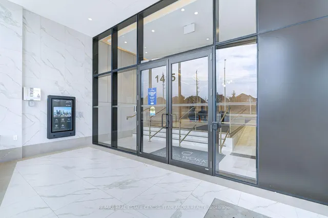 Additional image 3 of 1415 Dundas St Unit 415