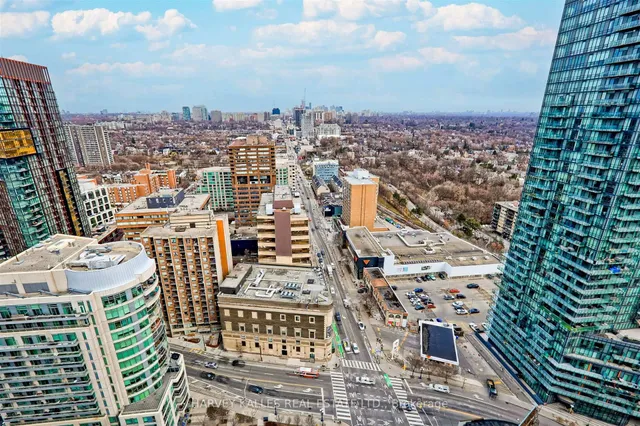 Additional image 20 of 18 Yorkville Ave Unit 2906