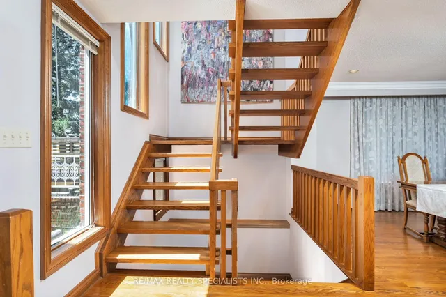 Additional image 21 of 327A Lake Promenade N/A