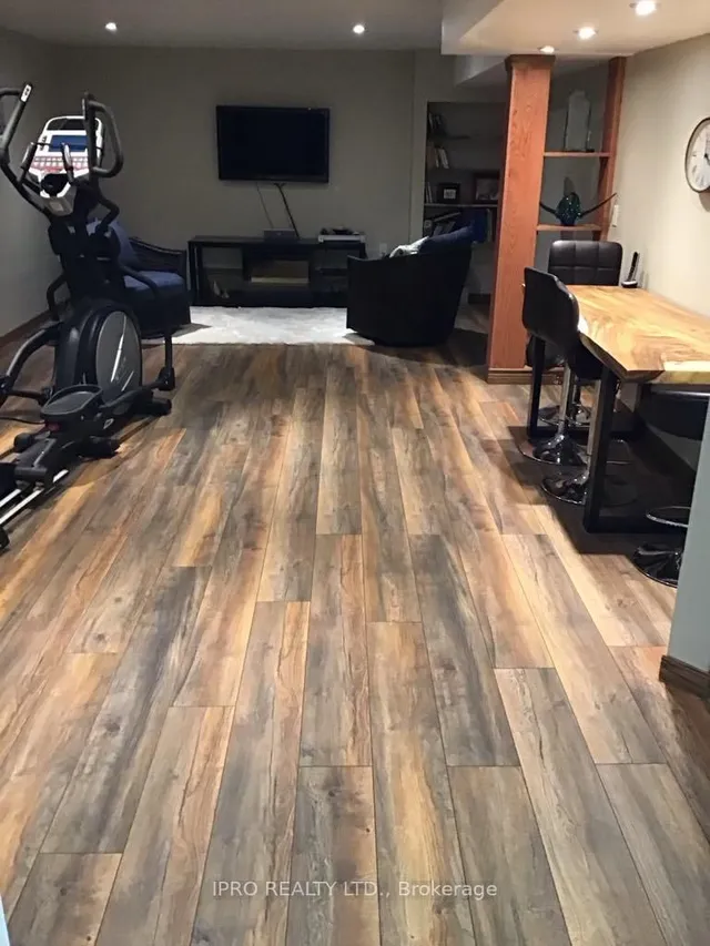 Additional image 35 of 41 Marchmount Cres