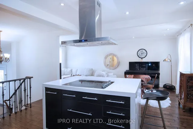 Additional image 15 of 153 Goulding Ave