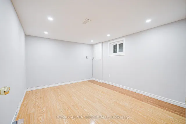 Additional image 41 of 70 Clydesdale Dr