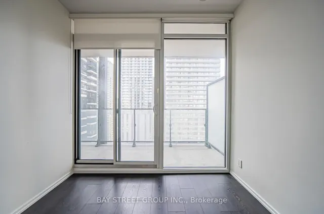 Additional image 33 of 125 Peter St Unit 2509