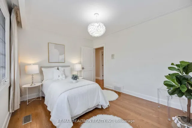 Additional image 20 of 16 Aylesbury Rd