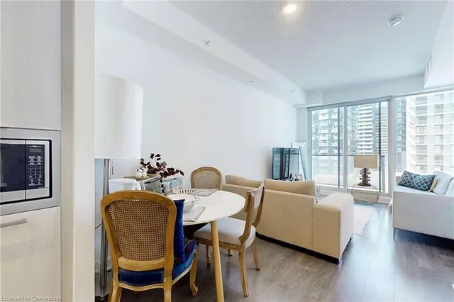 Additional image 11 of 125 Blue Jays Way Unit 2907
