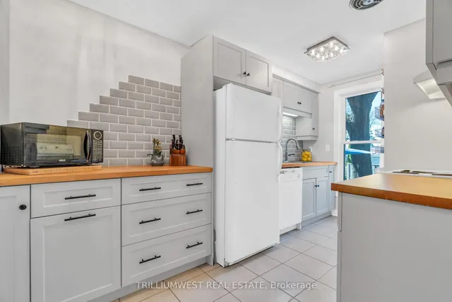 Additional image 4 of 35 Breckenridge Dr Unit 16