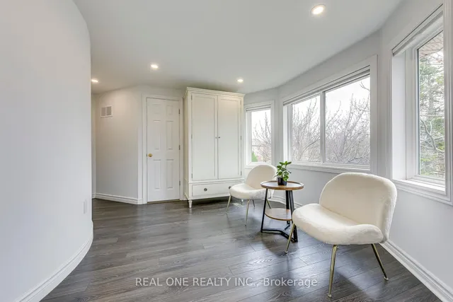 Additional image 24 of 2075 Banbury Cres