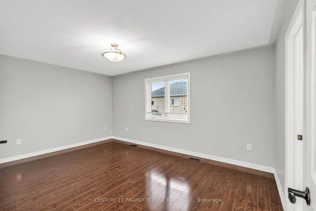 Additional image 29 of 8 Griffith Crt