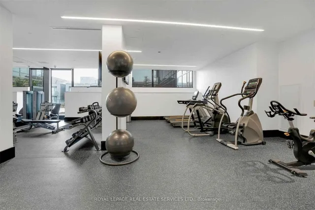 Additional image 22 of 4208 Dundas St Unit 505