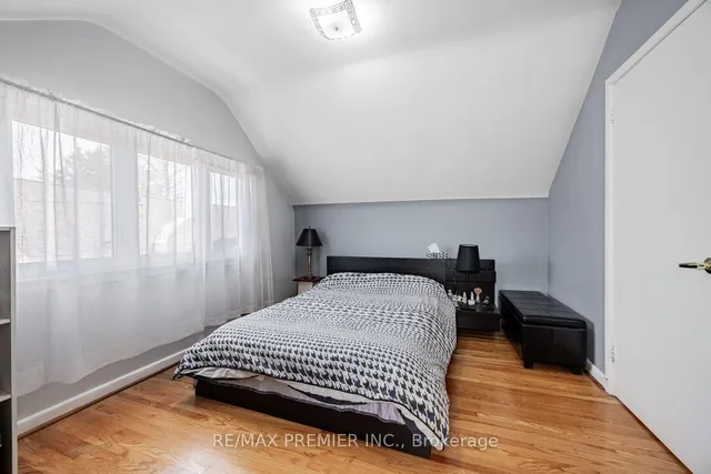 Additional image 11 of 32 Genthorn Ave