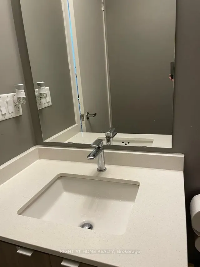 Additional image 10 of 5220 Dundas St Unit D319