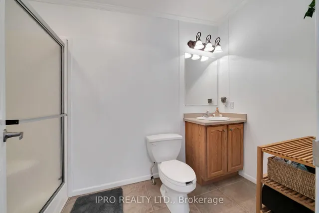 Additional image 28 of 23 MacPherson Cres