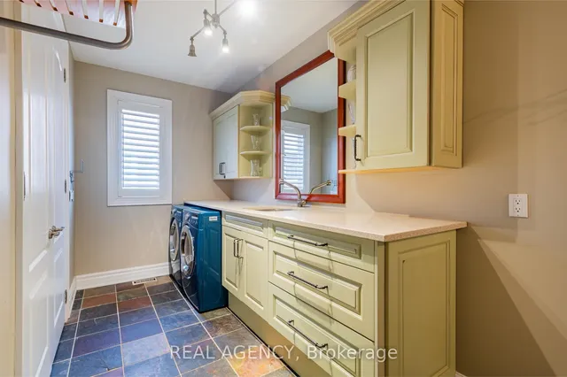 Additional image 11 of 2361 Delnice Dr