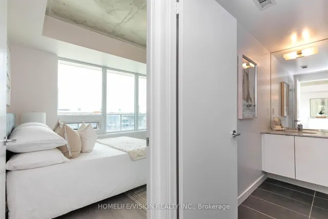 Additional image 18 of 55 East Liberty St Unit 315