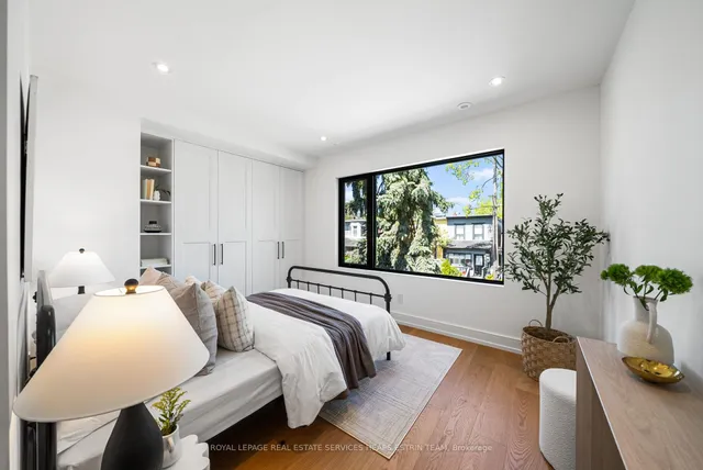 Additional image 16 of 17 Myrtle Ave