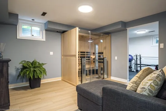 Additional image 37 of 144 Uphill Crt