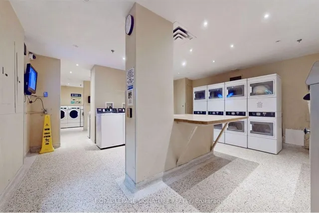 Additional image 10 of 40 Homewood Ave Unit 1011